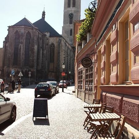 Cafe Havlicek Penzion Hotel Kutna Hora Exterior photo